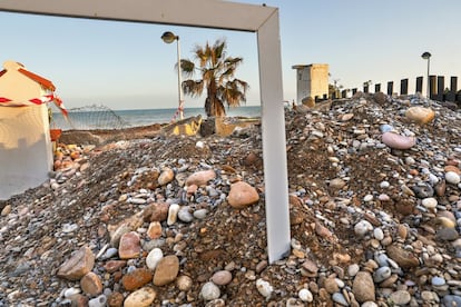 Estado en que quedó una casa del núcleo costero en primera línea de mar de Moncófar (Castellón).