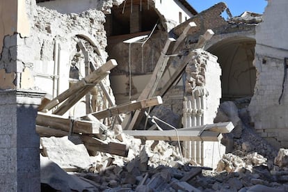 Escombros de la basílica de San Benedetto en Norcia, el 31 de octubre.