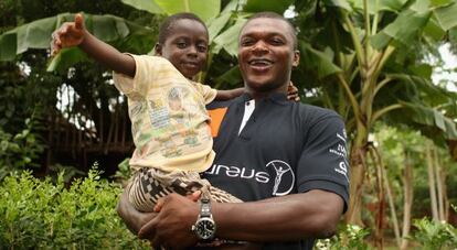 Desailly, durante una visita a un proyecto de la Fundación Laureus en Brasil.