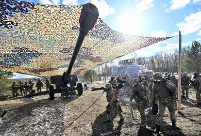 Ejercicios militares ucranios a pocos kilómetros de la frontera con Bielorrusia, el día 20.