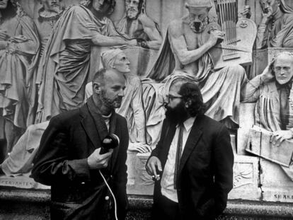 Lawrence Ferlinghetti  y Allen Ginsberg, en los años setenta en Londres.