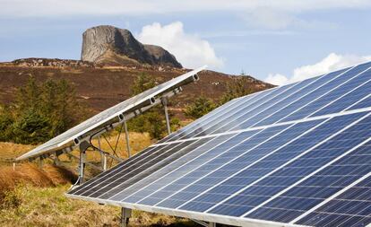 Paneles solares en Escocia. 