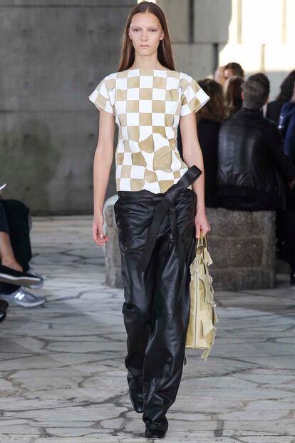 el masculino debut de jw anderson en Loewe