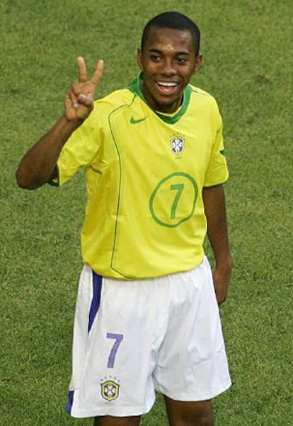 Robinho celebra el gol que marcó ayer ante Japón en la Copa Confederaciones.