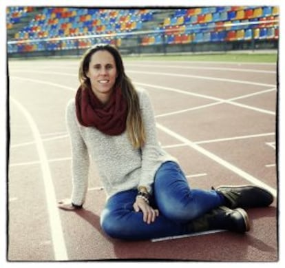 Amaya Valdemoro, en la pista de atletismo de Alcobendas.