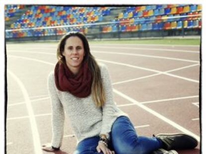Amaya Valdemoro, en la pista de atletismo de Alcobendas.