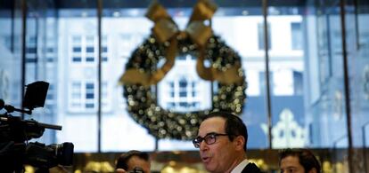 Steve Mnuchin, ayer en la Torre Trump (Nueva York).