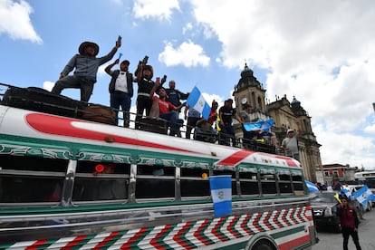 Apoyo a las protestas que exigen la renuncia de la fiscal general, Consuelo Porras