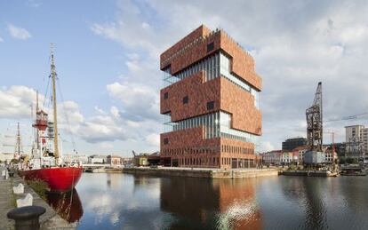 El MAS (Museum Aan de Stroom), nuevo icono arquitect&oacute;nico de la ciudad inaugurado el a&ntilde;o pasado.