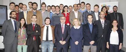 Foto de familia de los proyectos finalistas del programa 2020for2020 Startup Madrid