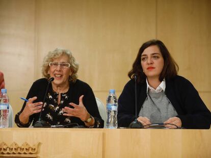 Manuela Carmena y Celia Mayer en la rueda de prensa del miércoles.