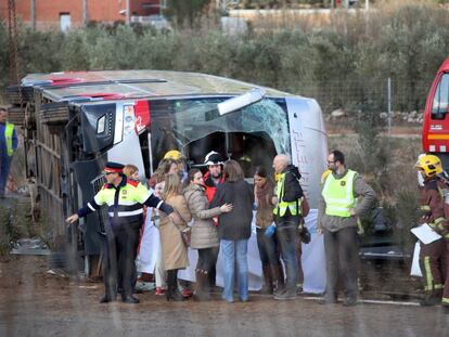 L'autobús accidentat diumenge passat a Freginals.