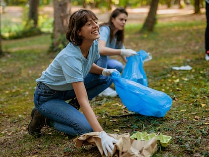 Voluntarias de la Fundación Cabify participan en una actividad de la organización.