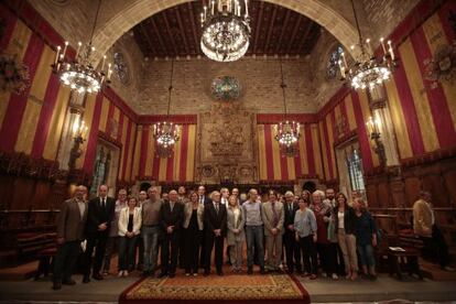Concejales e invitados al pleno de hoy en Barcelona.