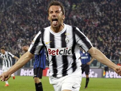 Del Piero celebra su gol