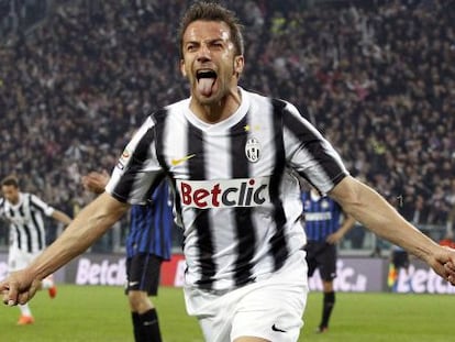 Del Piero celebra su gol