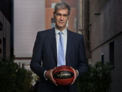 El nuevo presidente de la ACB llega al cargo avalado por un currículo integral, de la pista a los despachos, y una firme convicción por el deporte en el que creció. “Queremos dar un gran cambio”