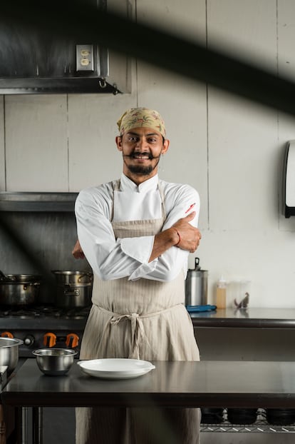 El cocinero Eliseo Vargas, en su restaurante NM Culinary Granada. Fotografía proporcionada por el establecimiento.