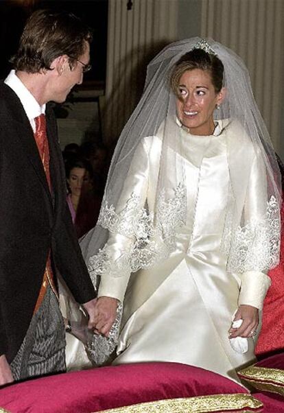 Fernando Gómez-Acebo y Mónica Martín, durante la ceremonia.