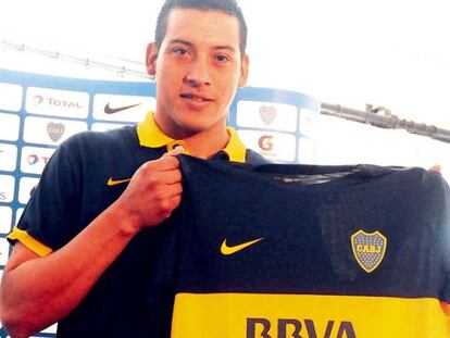 Chiqui Pérez con la camiseta de Boca.