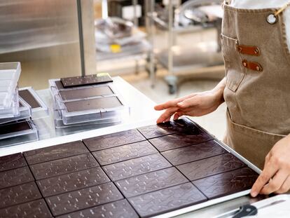 Las tabletas de chocolate de Kaicao tienen un proceso de fabricación mínimo de 30 días.