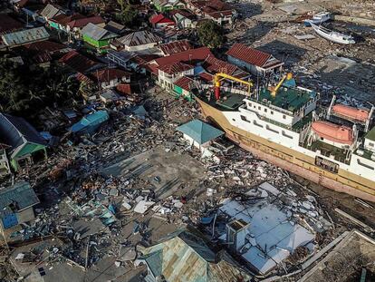 Daños causados por el terremoto y tsunami en Wani, Donggala.