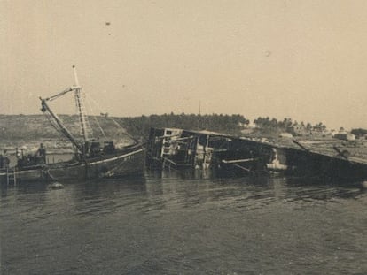 Reflotamiento del buque un año después del hundimiento.