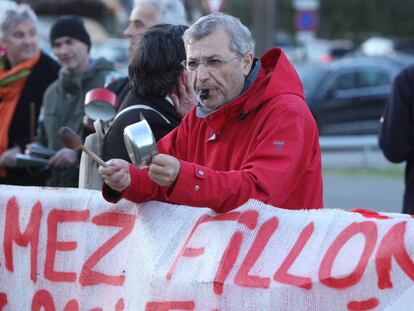 Una cacerolada en Nimes contra Fillon.