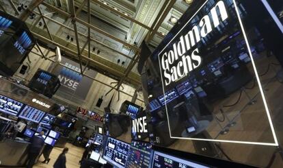 Letrero de Goldman Sachs en el parqué neoyorquino.