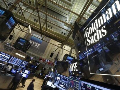 Letrero de Goldman Sachs en el parqu&eacute; neoyorquino.
