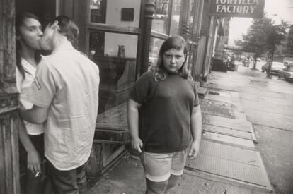 New York, 1969. Gelatina de plata. Colección Jeffrey Fraenkel y Alan Mark © The Estate of Garry Winogrand, cortesía Fraenkel Gallery, San Francisco. Fotografía: Don Ross