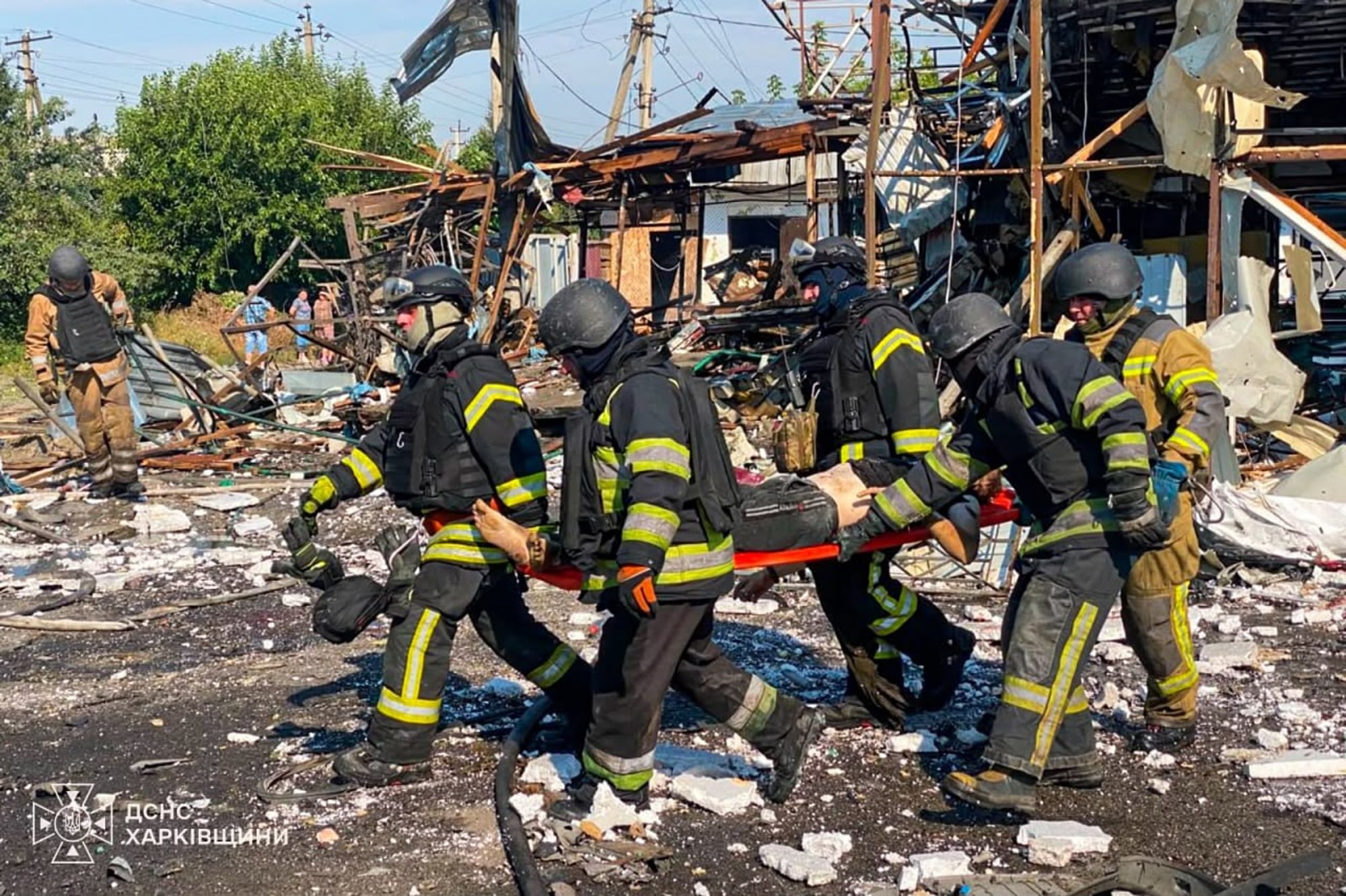 Al menos 10 muertos en un ataque ruso con misiles en la región ucrania de Járkov