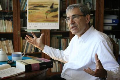 Orhan Pamuk en su casa de Estambul el 30 de abril de 2012.