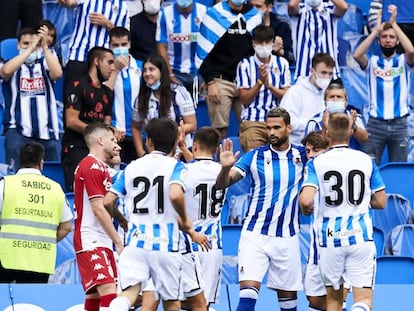 Partido de pretemporada entre Real Sociedad y El Mónaco, en San Sebastián, en julio.