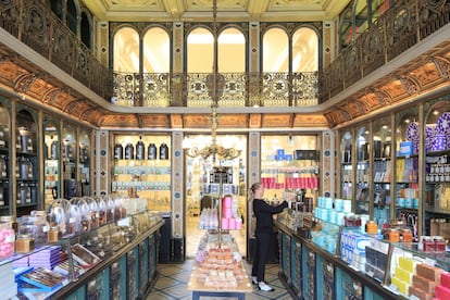 Interior de la pastelería Maison Méert.