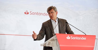 El consejero delegado de Santander, José Antonio Álvarez, durante la presentación de los resultados del primer trimestre.