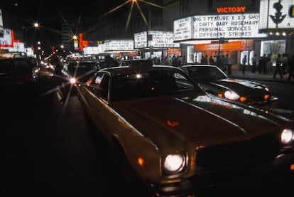 Vista de las marquesinas en Nueva York en 1976.