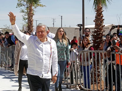 Andrés Manuel López Obrador, el año pasado, durante una gira de trabajo por el Estado de Sonora.