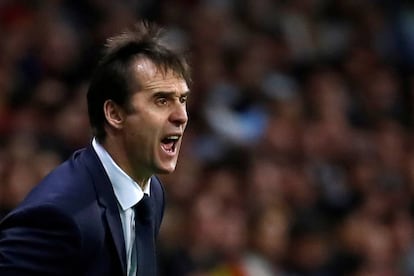 Julen Lopetegui durante um jogo com a seleção espanhola.