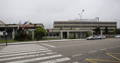 La planta de PSA Peugeot Citr&ouml;en de Vigo ser&aacute; la encargada de fabricar las furgonetas del modelo K9. EFE/Archivo