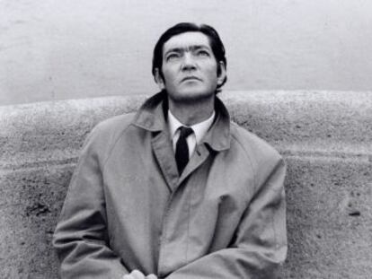 Julio Cortázar, on the Pont Neuf in Paris.