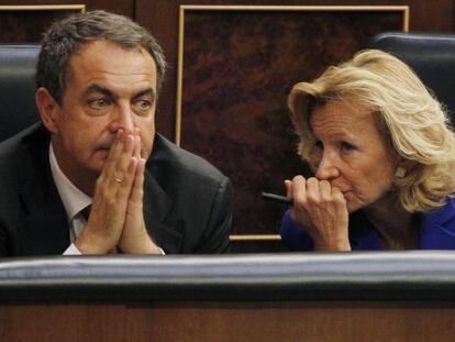 Zapatero y Salgado durante el pleno.