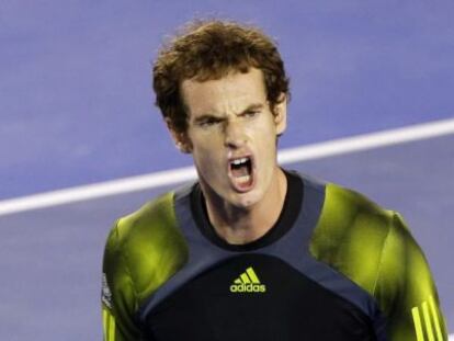 Murray celebra un punto contra Federer.