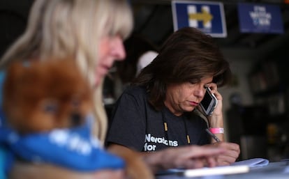 Voluntarias de Clinton en Nevada.