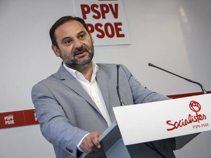 El portavoz socialista en el Congreso, Jose Luis &Aacute;balos, en la sede del PSPV-PSOE.