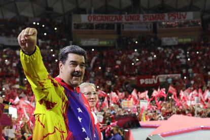 Nicolás Maduro y su esposa, Cilia Flores, en un evento del partido socialista de Venezuela, el fin de semana pasado, en Caracas,