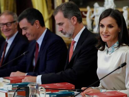 Desde la izquierda, José Guirao, Pedro Sánchez, el rey Felipe y la reina Letizia, este miércoles en Aranjuez. 