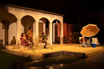 Escena de la obra 'Vania x Vania', en el Teatro Español.