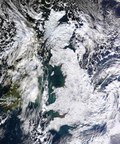 Las fuertes nevadas han dejado a Reino Unido bajo un manto blanco