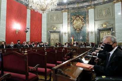 Sala del Tribunal Supremo en Madrid donde se celebra este miércoles la vista pública para revisar la sentencia del caso de los ERE de Andalucía, este miércoles.